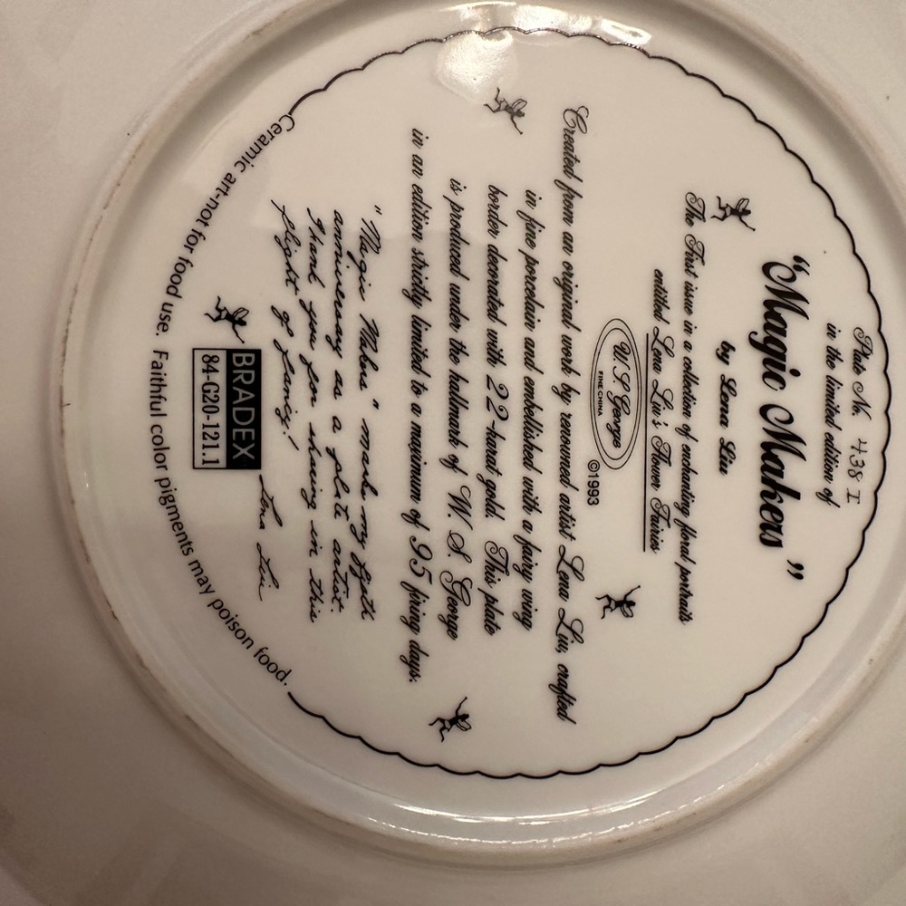 "Magic Maker" Decorative Plate by Bradeck - White with Black Script